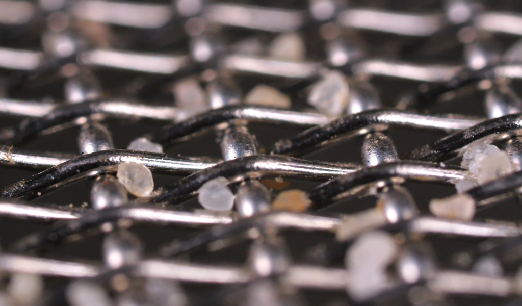 The Role of Woven Wire Mesh in Reducing Fouling during Water Filtration-featured-image